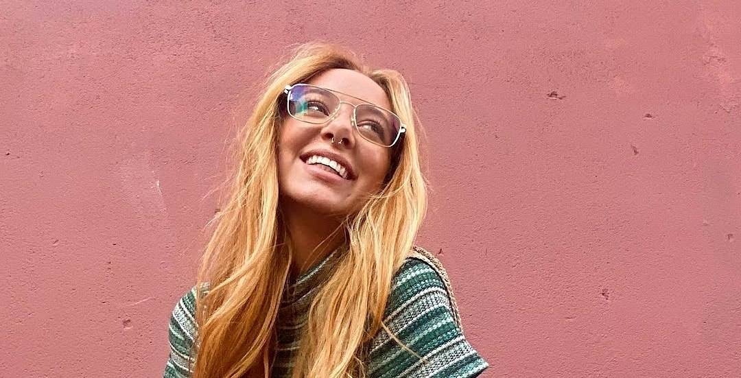 I migliori occhiali da vista per chi ha i capelli biondi: le ultime tendenze