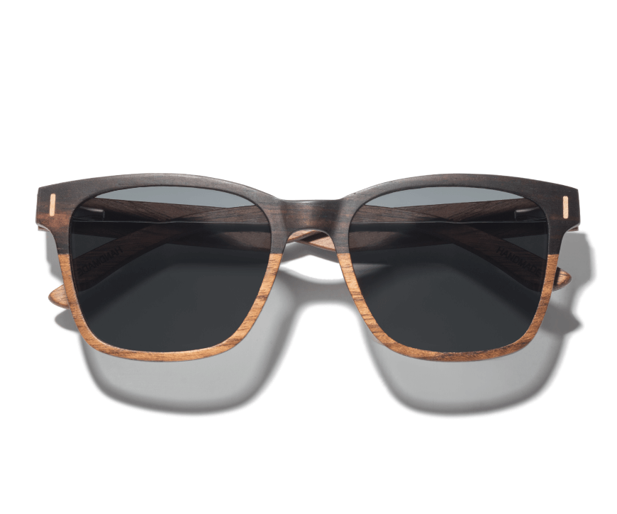 Kraywoods Racer, lunettes de soleil miroir vert avec monture carrée en bois de noyer et protection UV 100 %, verres polarisés