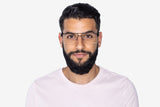 Hombre con Euforia, gafas retro rectangulares de metal dorado