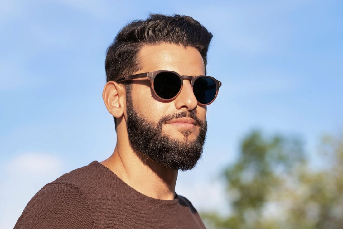 Hombre con gafas de sol Roseland, Retro Round Keyhole