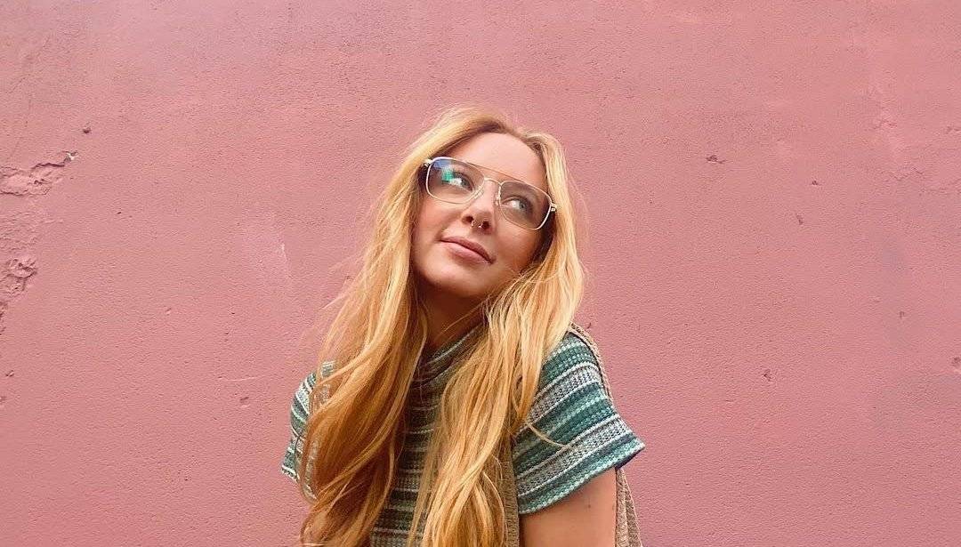 15 Meilleures lunettes 90 pour avoir l'air cool comme les stars des années 90