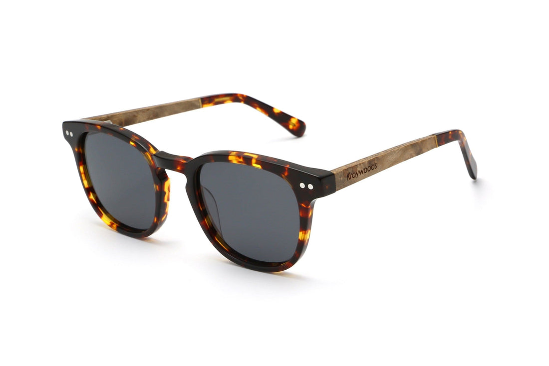 Cermin mata hitam Carter