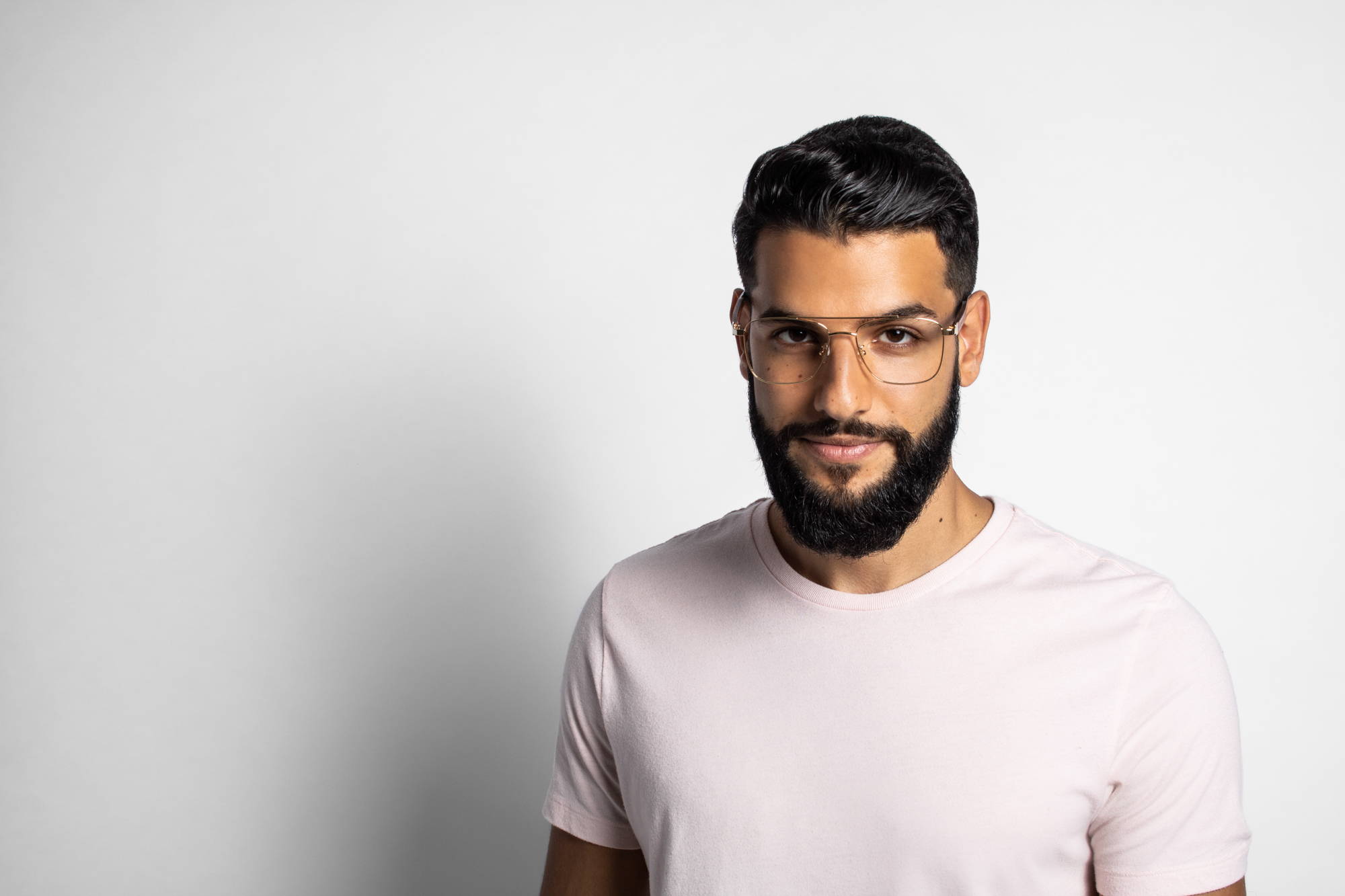Beste briller for firkantede ansiktsformer